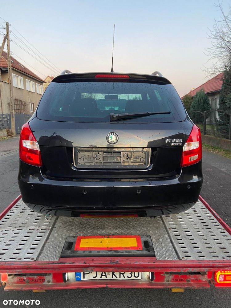 Skoda Fabia 1.4 MPI Cool Colour Edition - 11