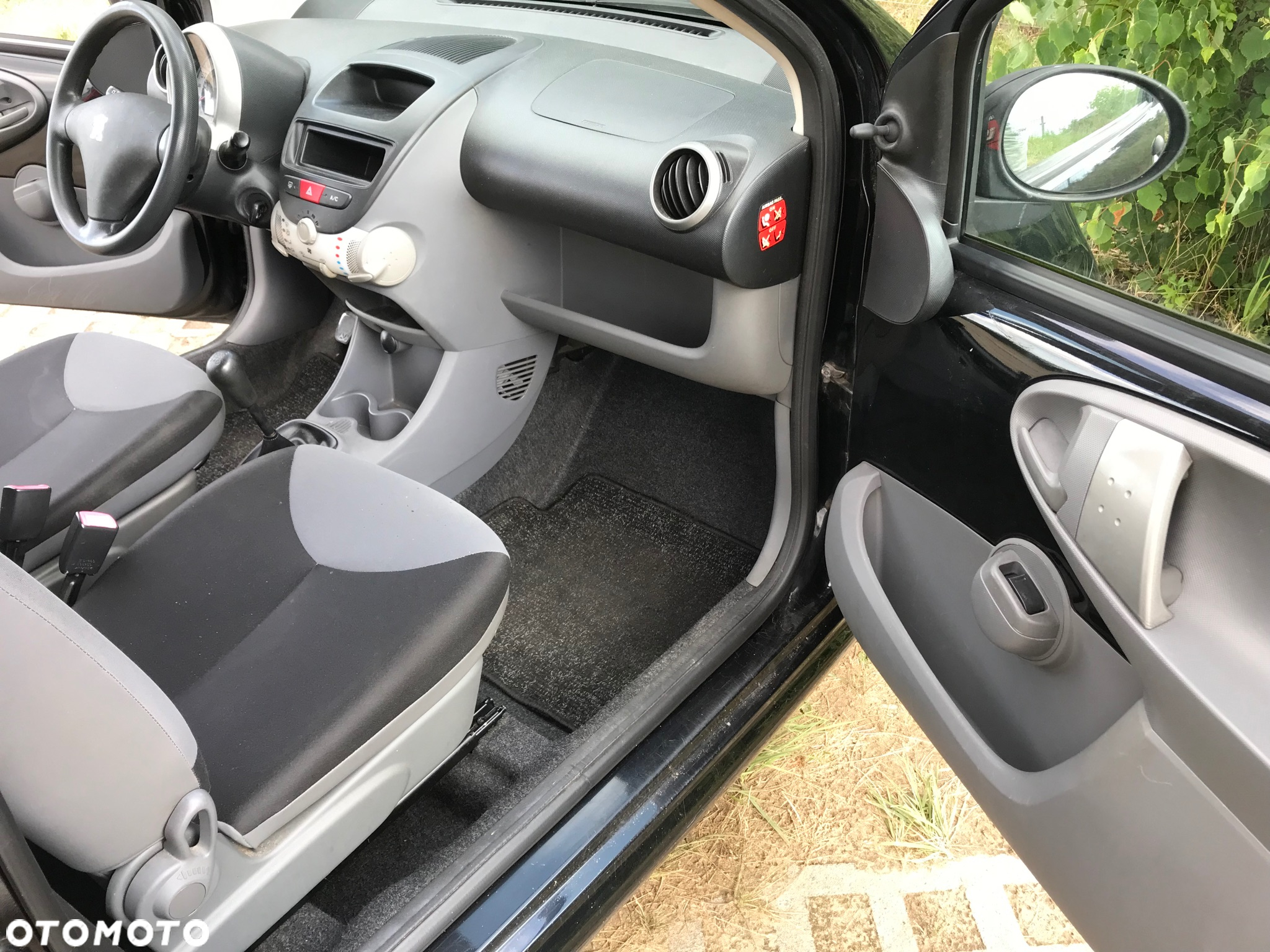 Peugeot 107 1.0 Active - 10