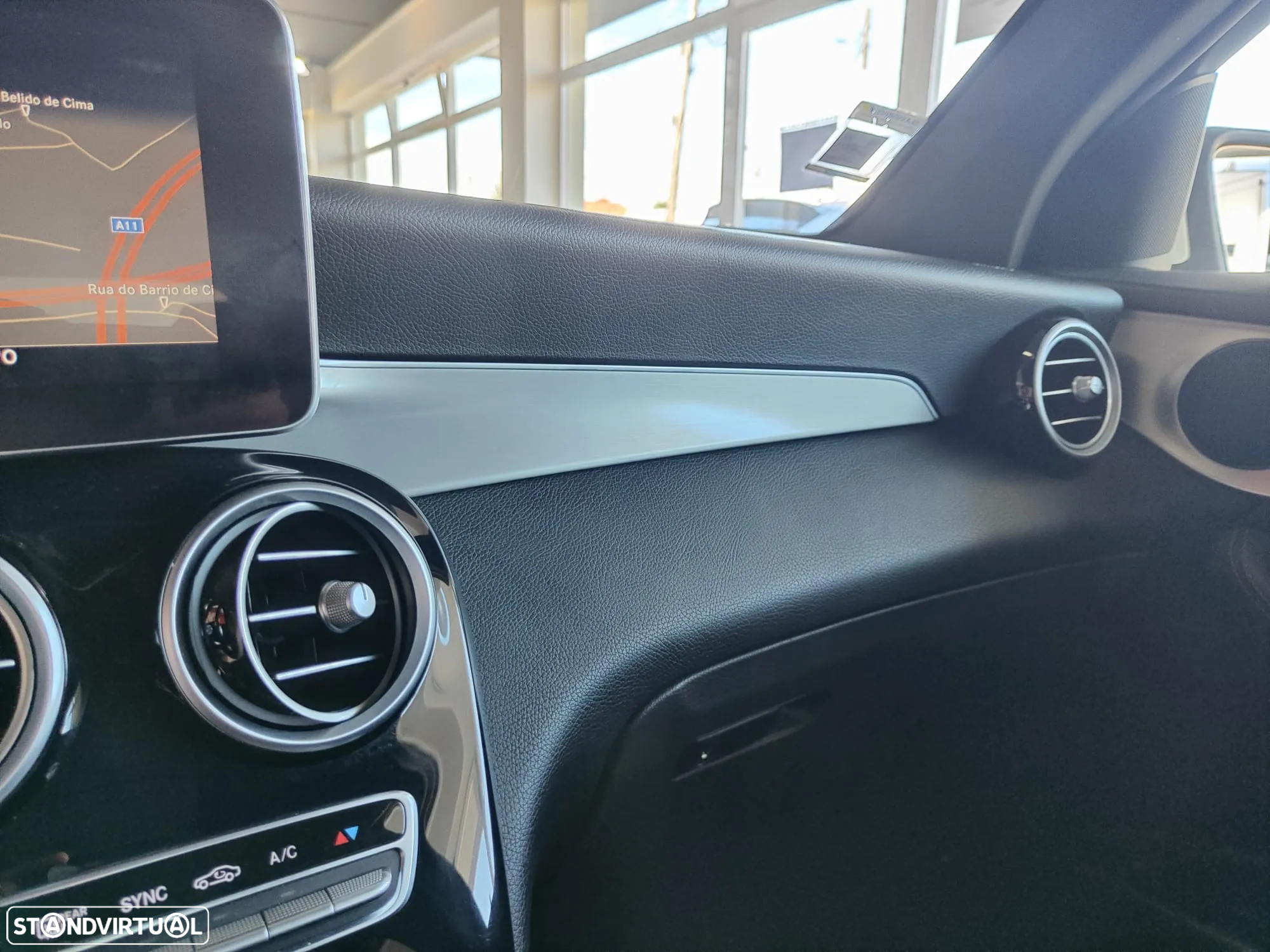 Mercedes-Benz GLC 220 d 4Matic 9G-TRONIC AMG Line - 40