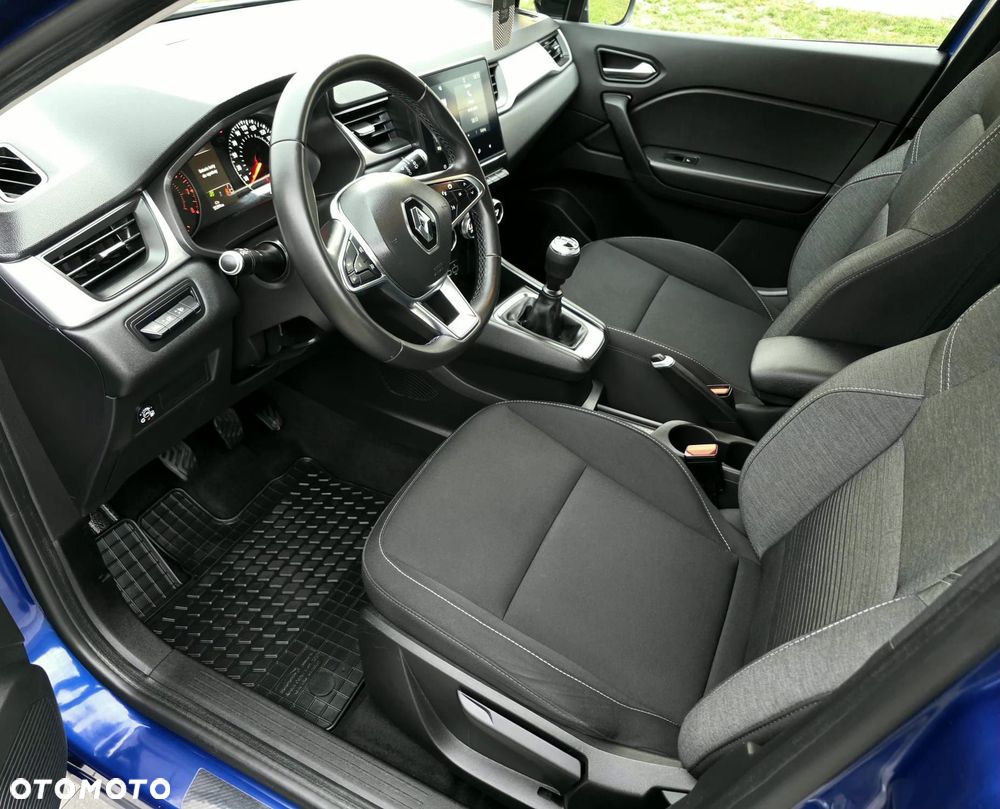 Renault Captur - 23