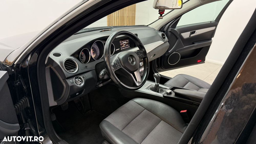 Mercedes-Benz C 180 CDI DPF (BlueEFFICIENCY) Avantgarde - 6