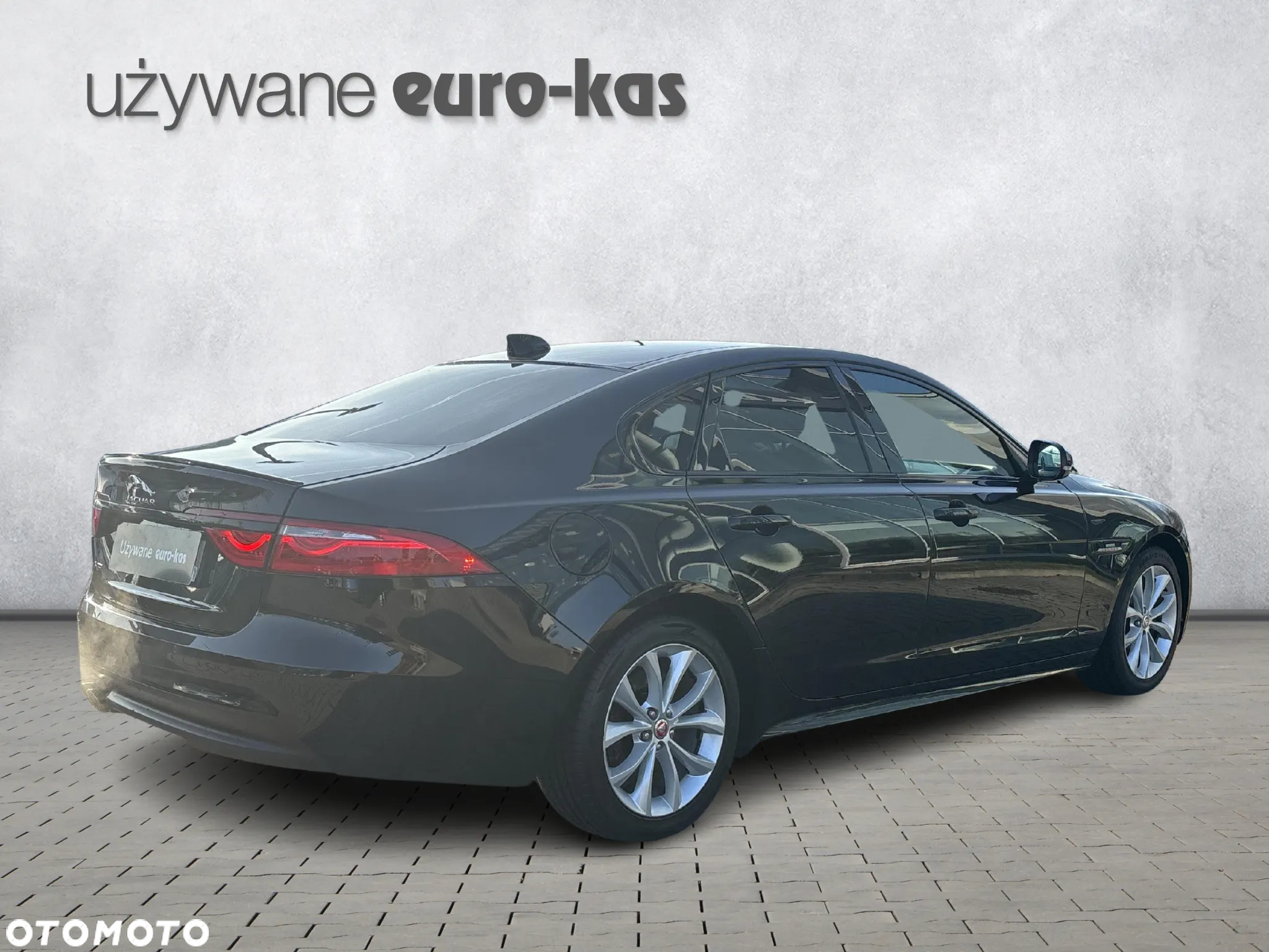 Jaguar XF 2.0 i4D R-Sport - 5