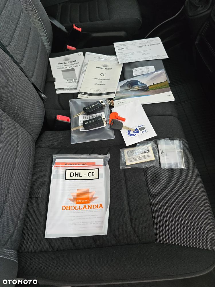 Iveco DAILY 35C16 / 50C16 KONTENER 8PALET WINDA DHOLLANDIA 750Kg 41Tyś km SERWIS ASO IVECO DO OSTATNIEGO Km STAN NOWY NOWY NOWY NA GWARANCJI BOGATA OPCJA WYPOSAŻENIA ASYSTENTY KIEROWCY TEMPOMAT KLIMA KAMERA COFANIA FOTEL KIEROWCY PNEŁMATYCZNY - 37