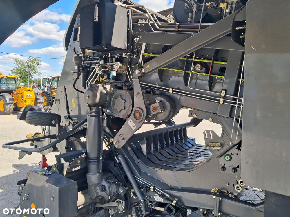 Claas Quadrant 3200 RC + Quadro Pack V - 13