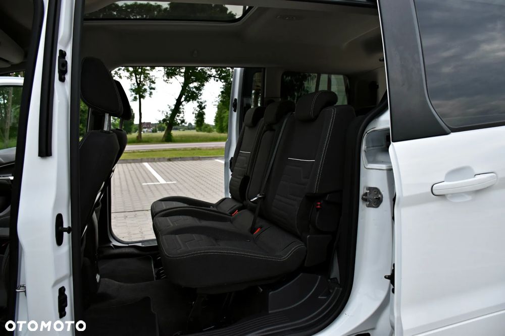 Ford Tourneo Connect Gr 1.5 TDCi Titanium PowerShift - 26