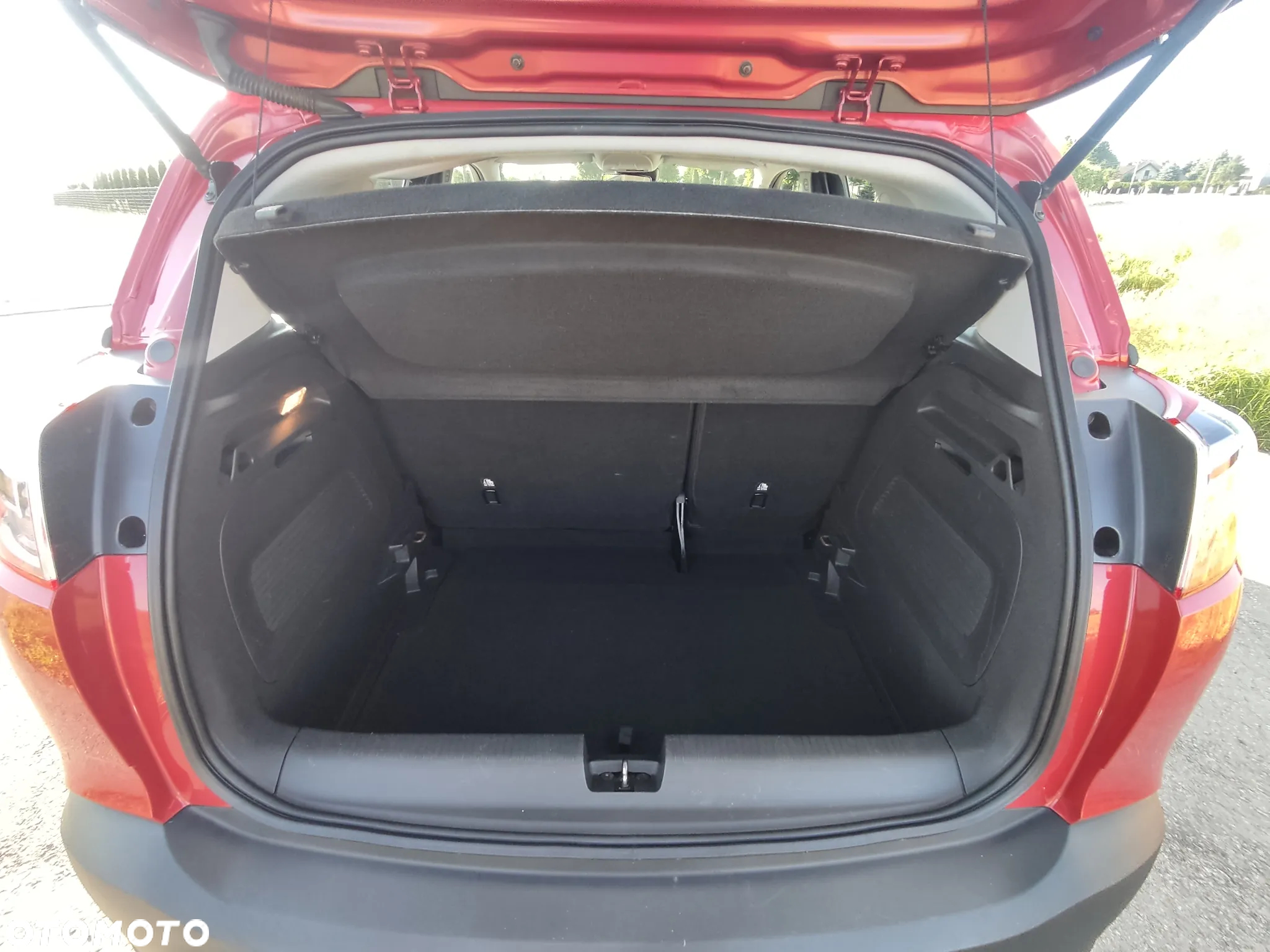 Opel Crossland X - 14