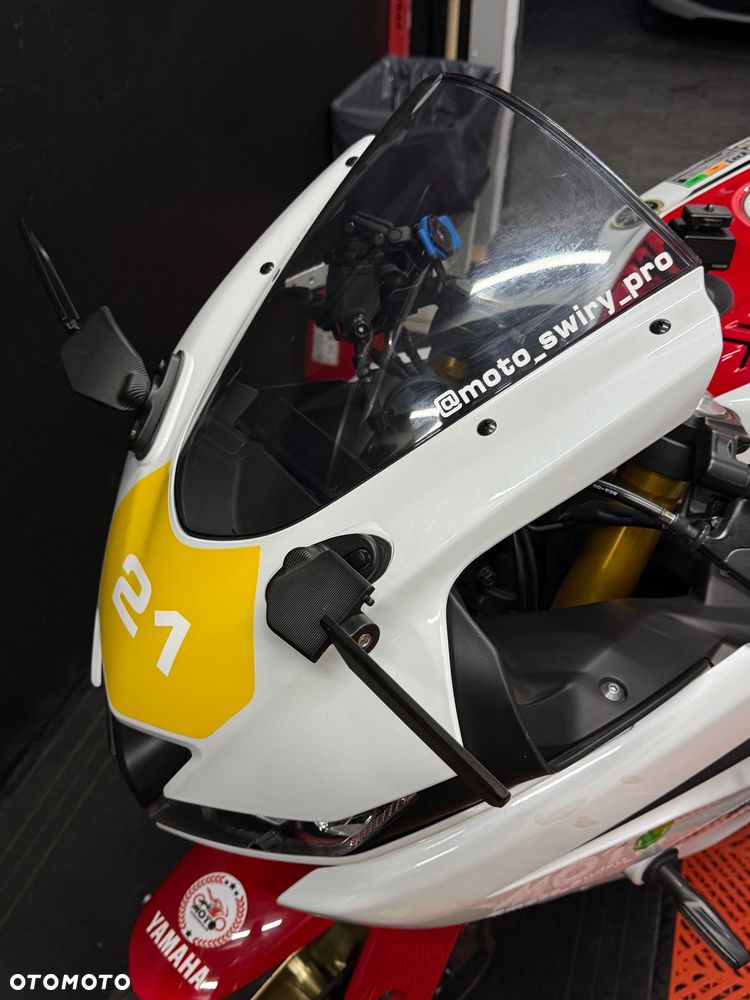Yamaha YZF - 6