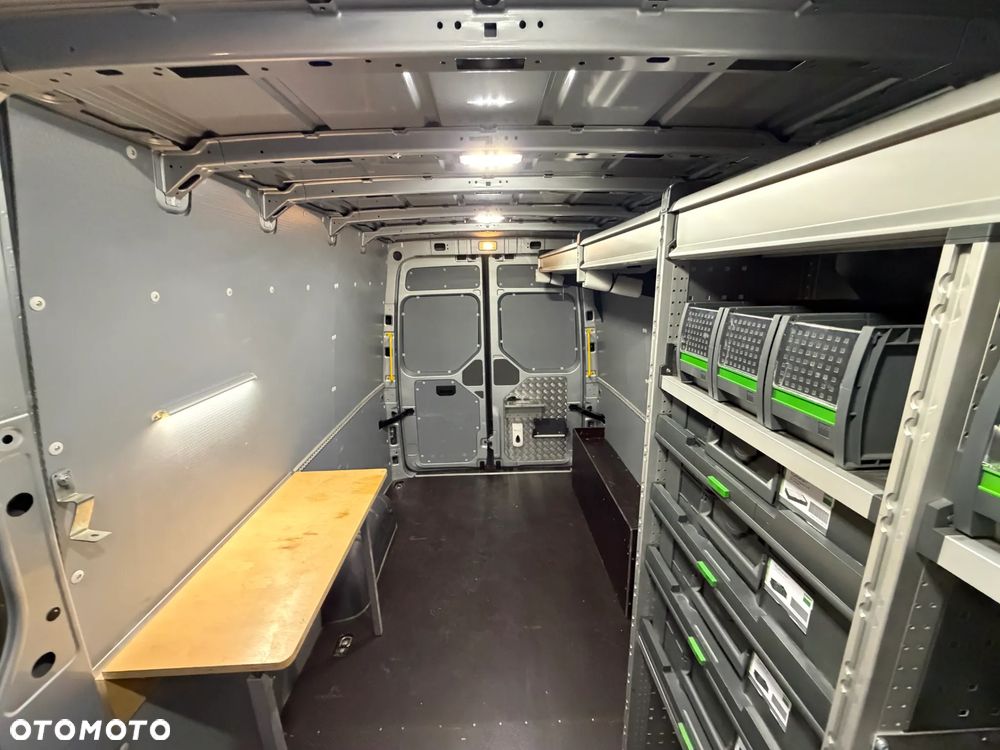 Volkswagen CRAFTER MAXI LONG XXL, MODEL L4H2, MOCNY SILNIK 2.0TDI 177KM, Euro6, Skrzynia automatyczna 8-biegów, ZABUDOWA WARSZTATOWA BOTT, Instalacja 230V, REFLEKTORY Bi-LED, KAMERA, NAWIGACJA, FOTEL z REG.+ 2x PODŁOKIETNIKI, Android Auto, Apple CarPlay, 3 OSOBOWY VAN HOMOLOGACJA VAT-1 Fabrycznie WZMOCNIONY! - 12