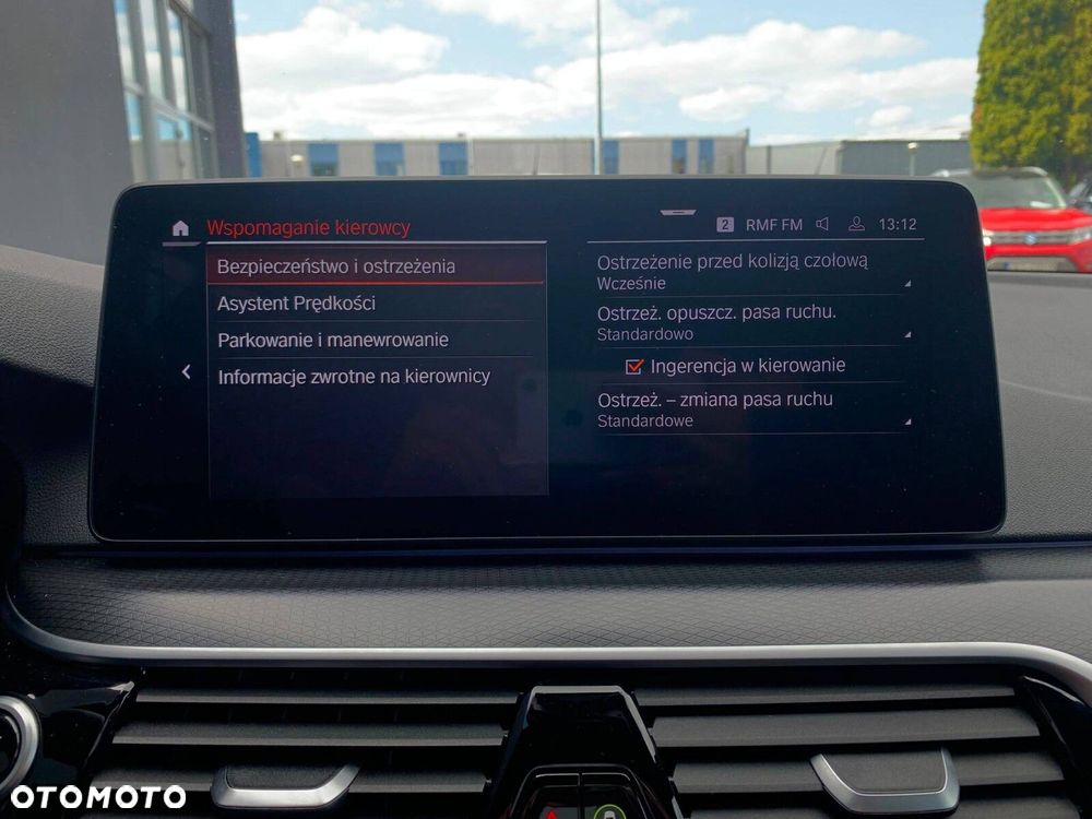 BMW Seria 5 530i xDrive M Sport sport - 28