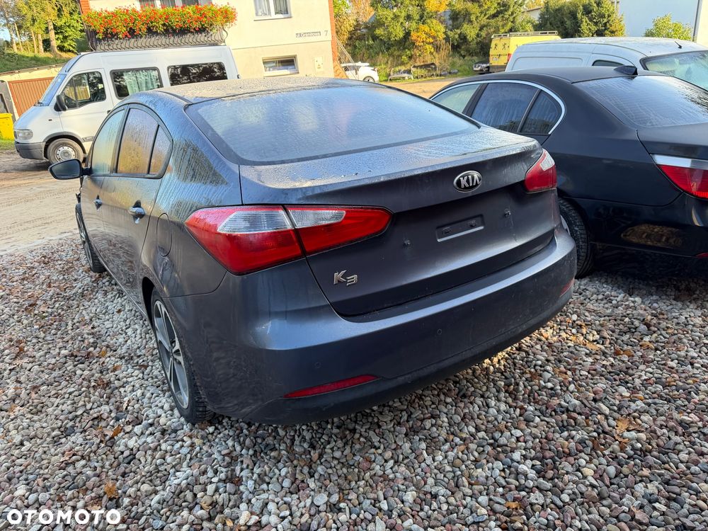 Kia Ceed - 27
