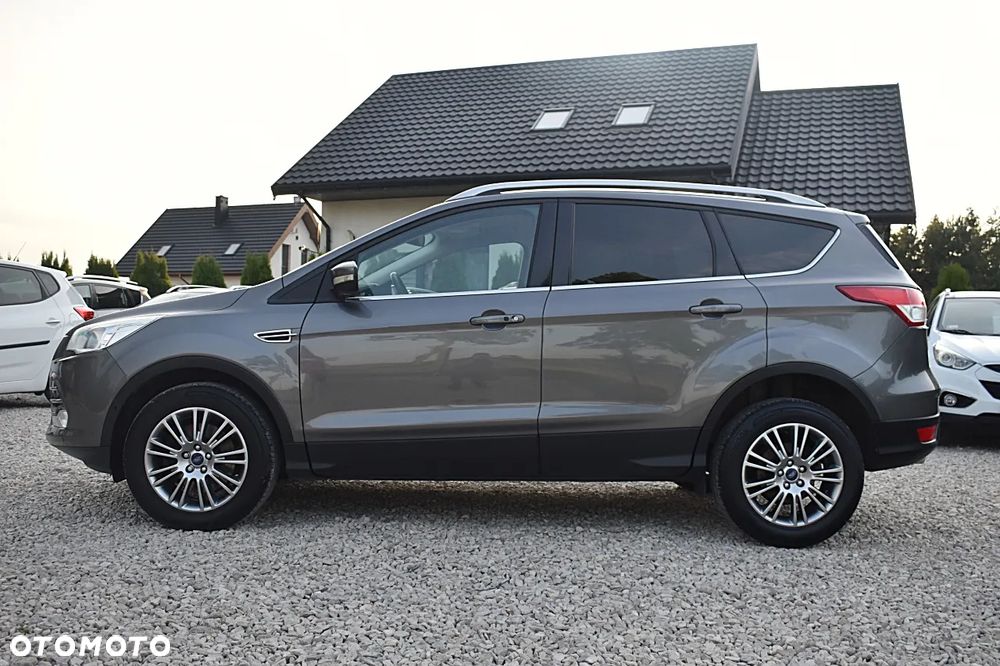 Ford Kuga 2.0 TDCi 2x4 Titanium - 5