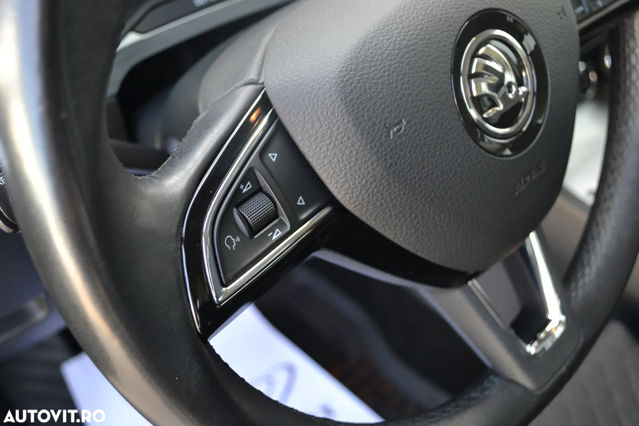 Skoda Superb 2.0 TDI 4X4 DSG Ambition - 14