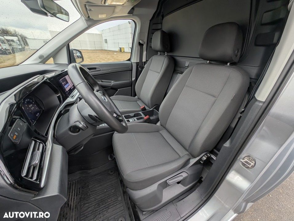 Ford Transit Connect - 16