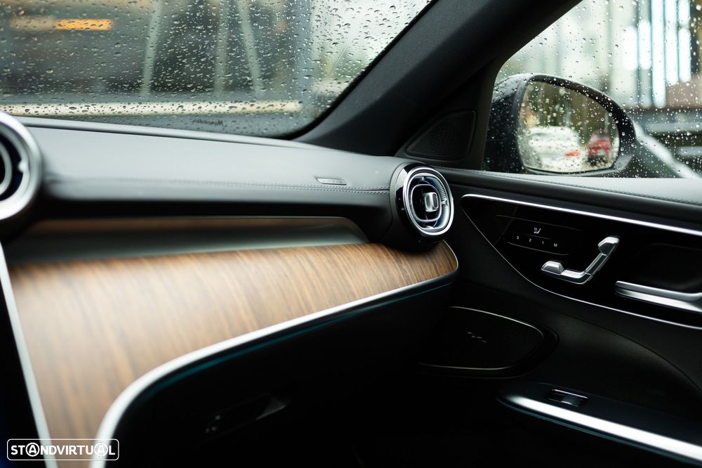 Mercedes-Benz C 300 e AMG Line - 41