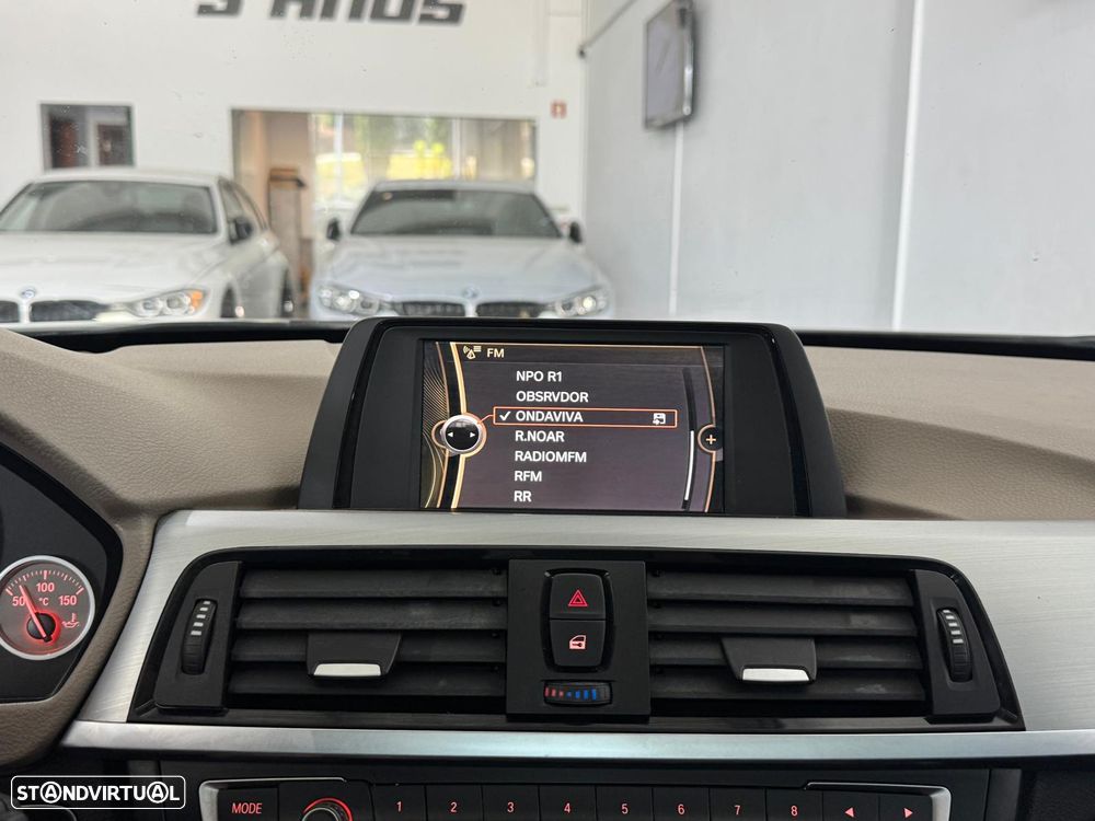 BMW 320 d Pack M - 20