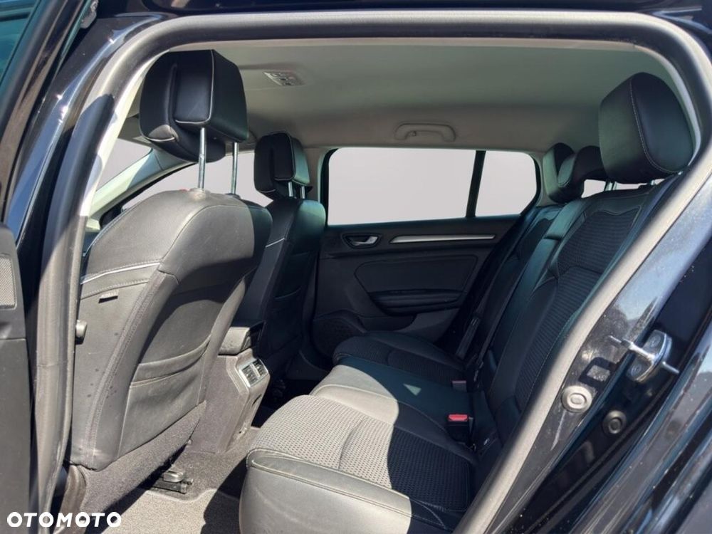 Renault Megane ENERGY TCe 130 EDC BOSE EDITION - 13