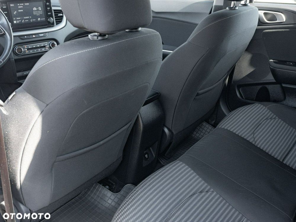 Kia Ceed 1.5 T-GDI M DCT - 24