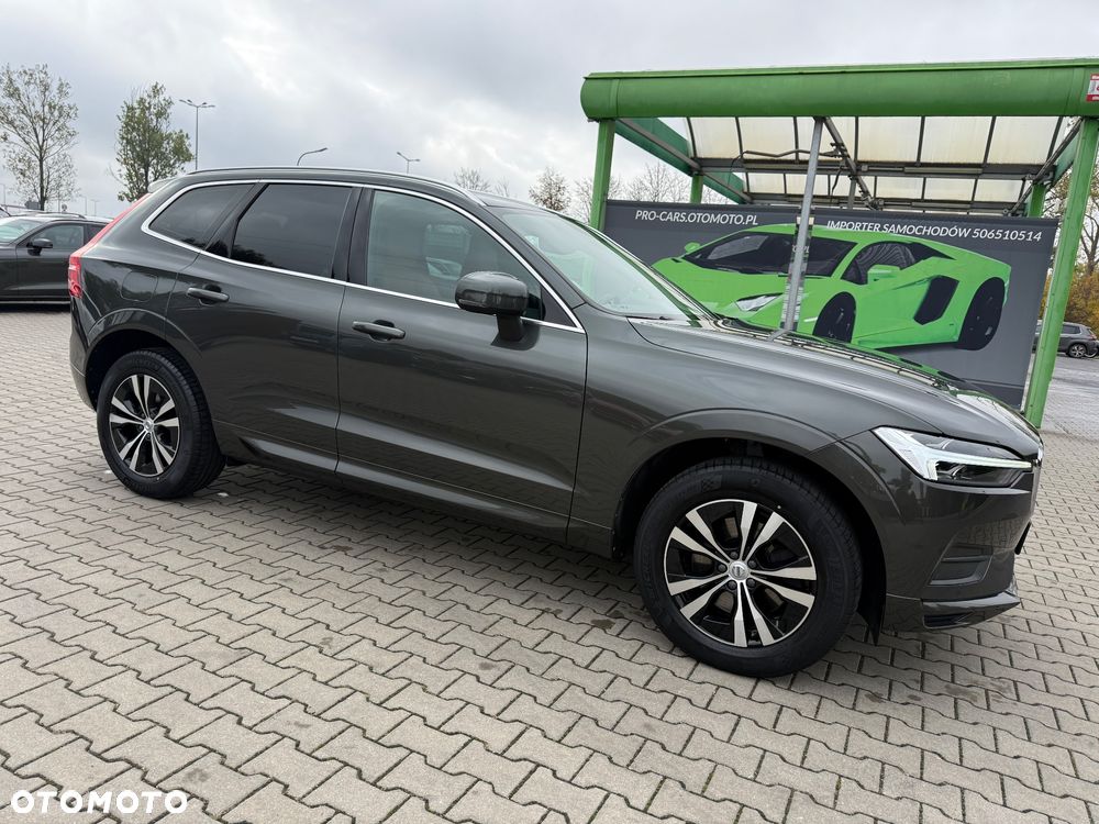 Volvo XC 60 B4 B Geartronic Momentum Pro - 33