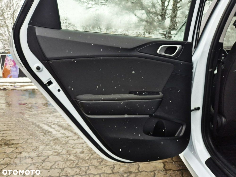 Kia Ceed 1.5 T-GDI M - 31