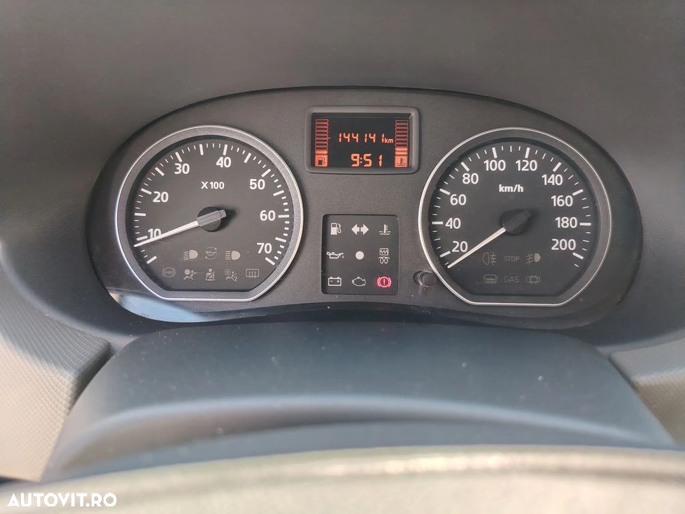 Dacia Logan MCV 1.6 MPI Preferance - 8
