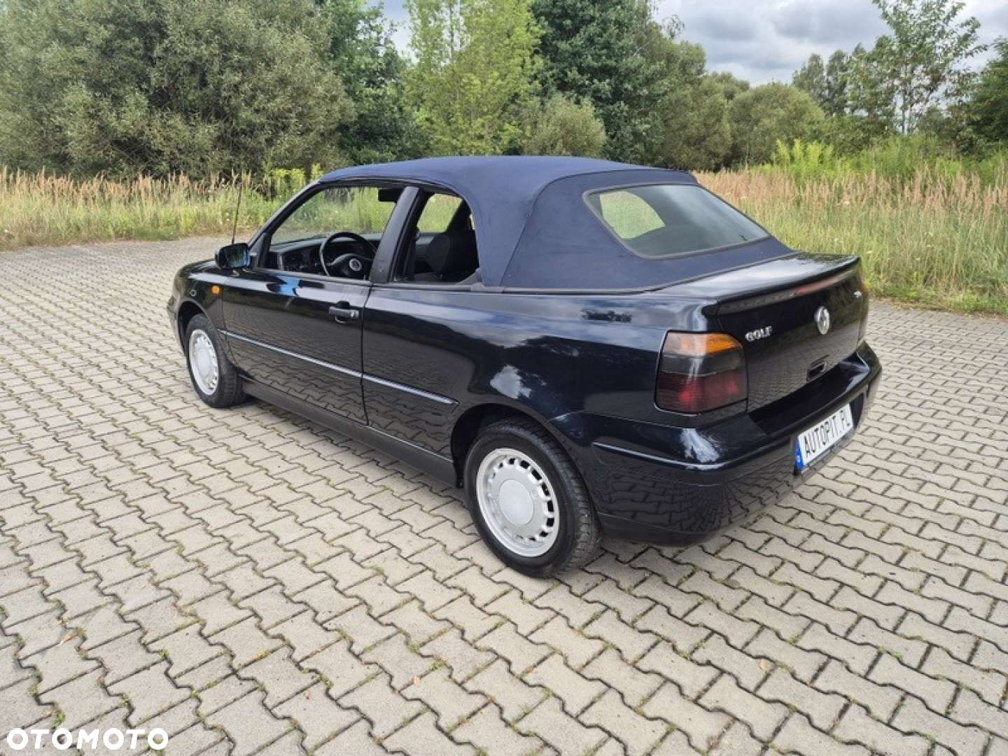 Volkswagen Golf - 32