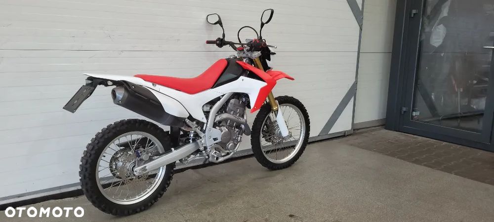 Honda CRF - 18