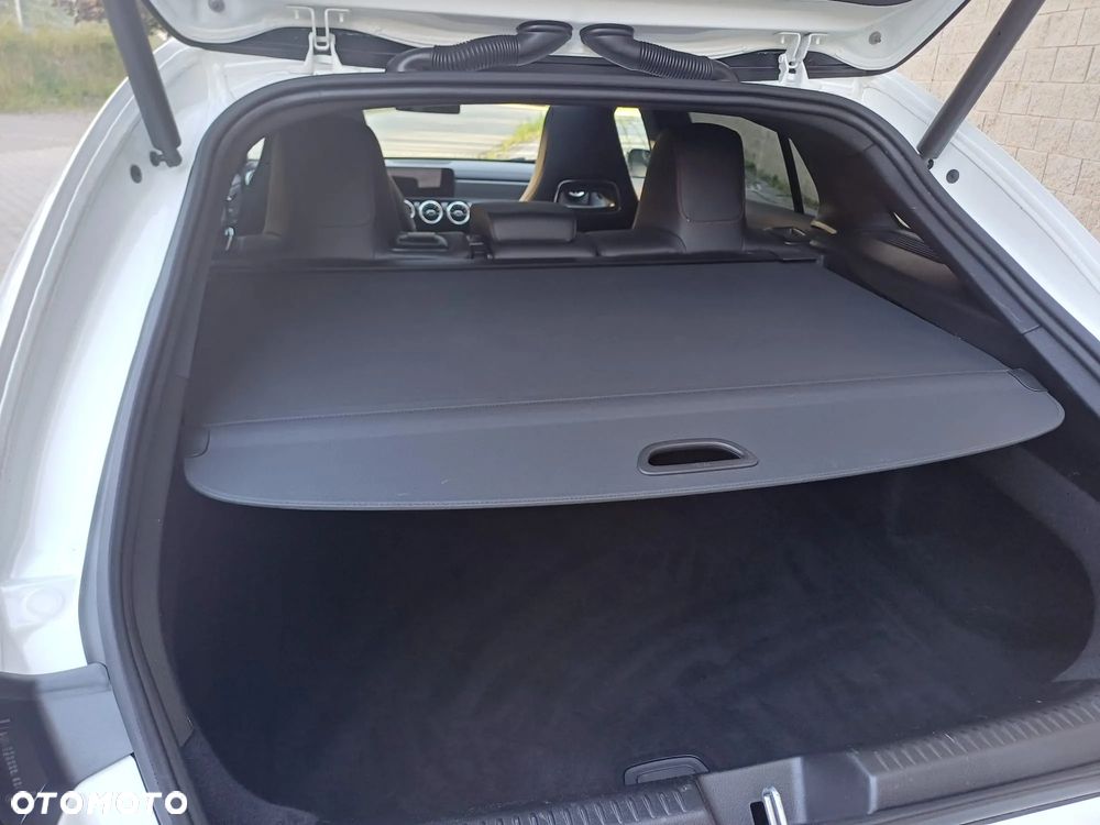 Mercedes-Benz CLA 200 d Shooting Brake 8G-DCT Edition AMG Line - 25