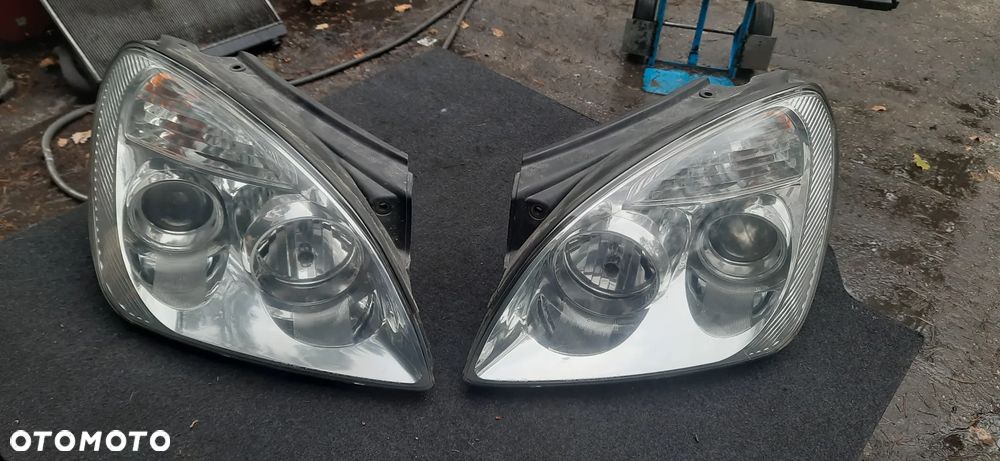 KIA CARENS III kolor J6 Lampa reflektor  przód tył Drzwi przód tył maska BŁOTNIK klapa tył zderzak przód zderzak tył - 37