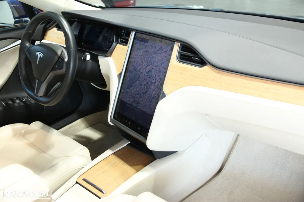 Tesla Model S 100D - 10