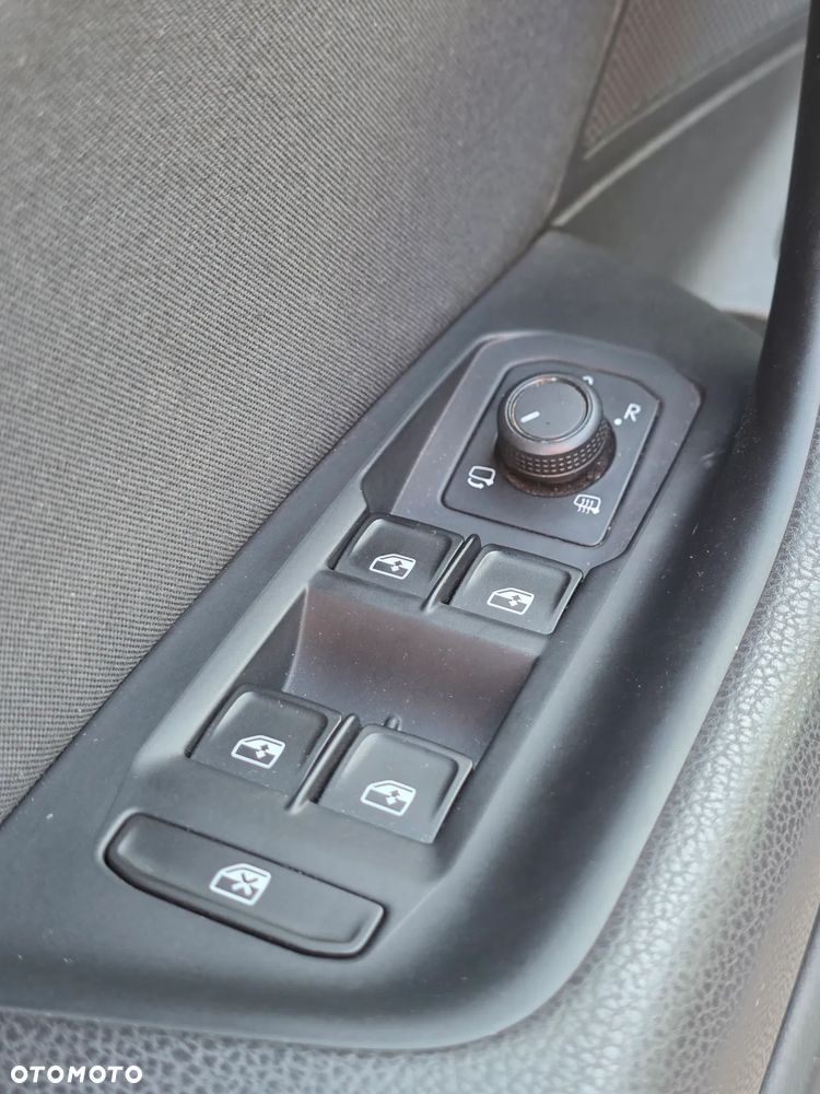 Volkswagen Passat - 18