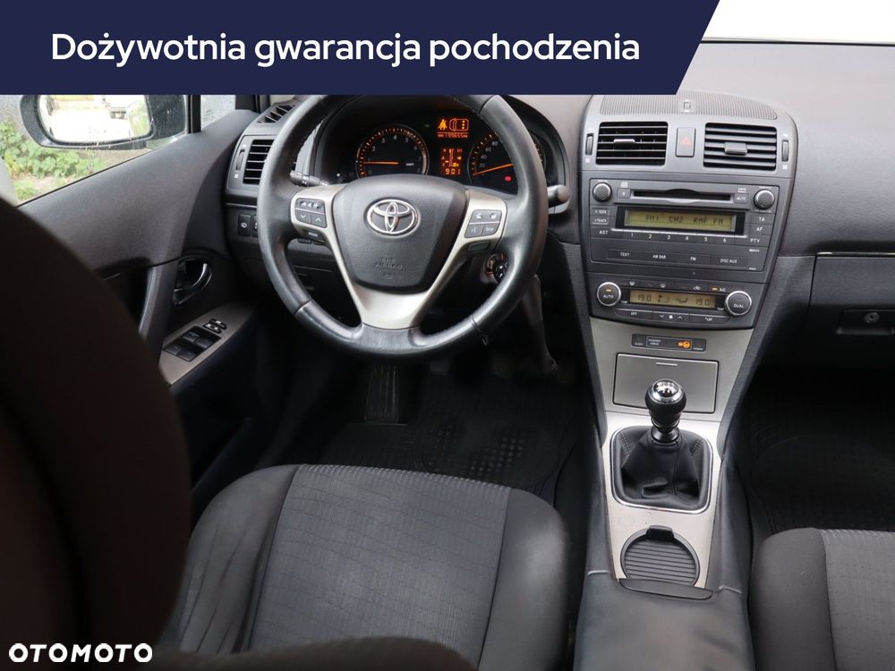 Toyota Avensis - 9