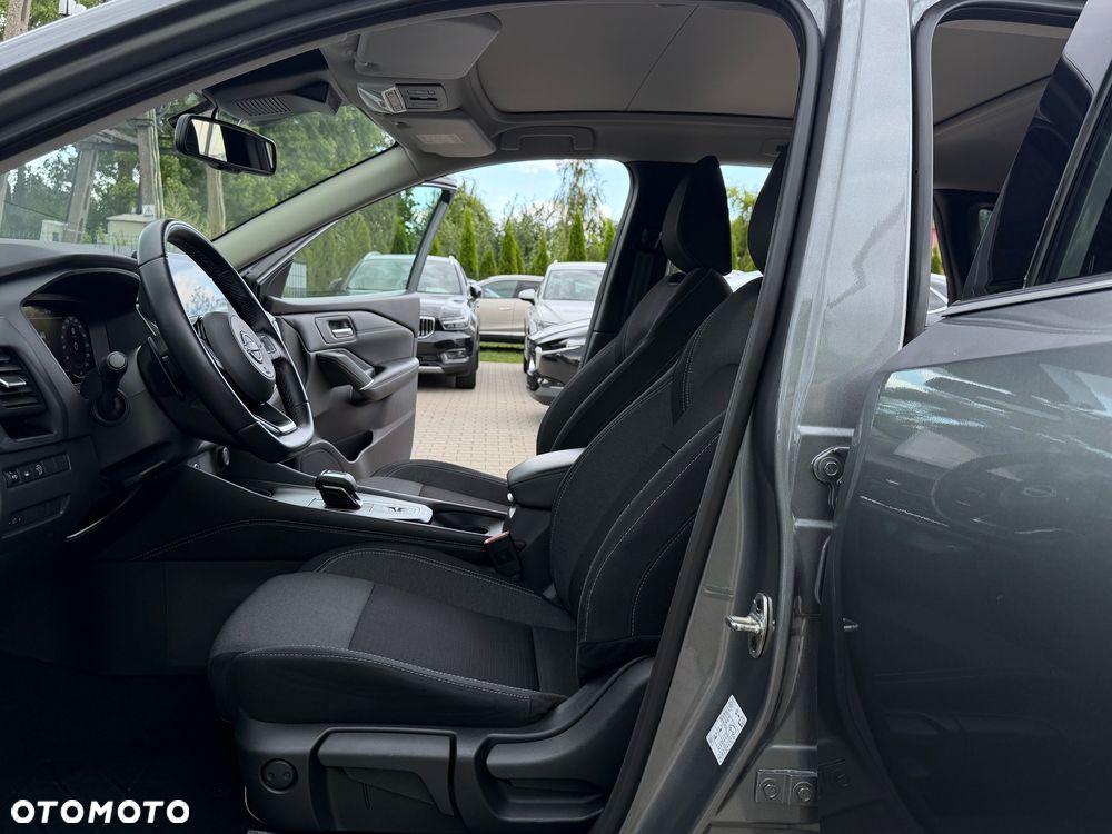 Nissan Qashqai 1.3 DIG-T DCT N-CONNECTA - 33