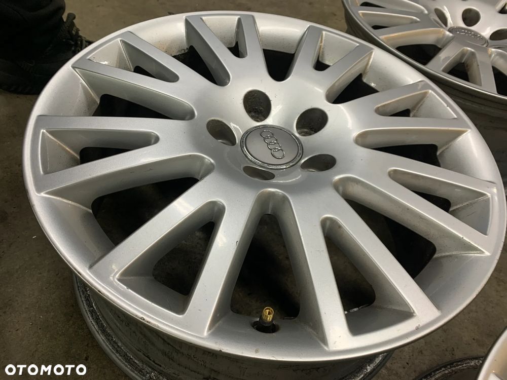 felgi aluminiowe 17" ET42 7J 4F0601025AC Audi A6 C6 2.7 FL Lift - 6