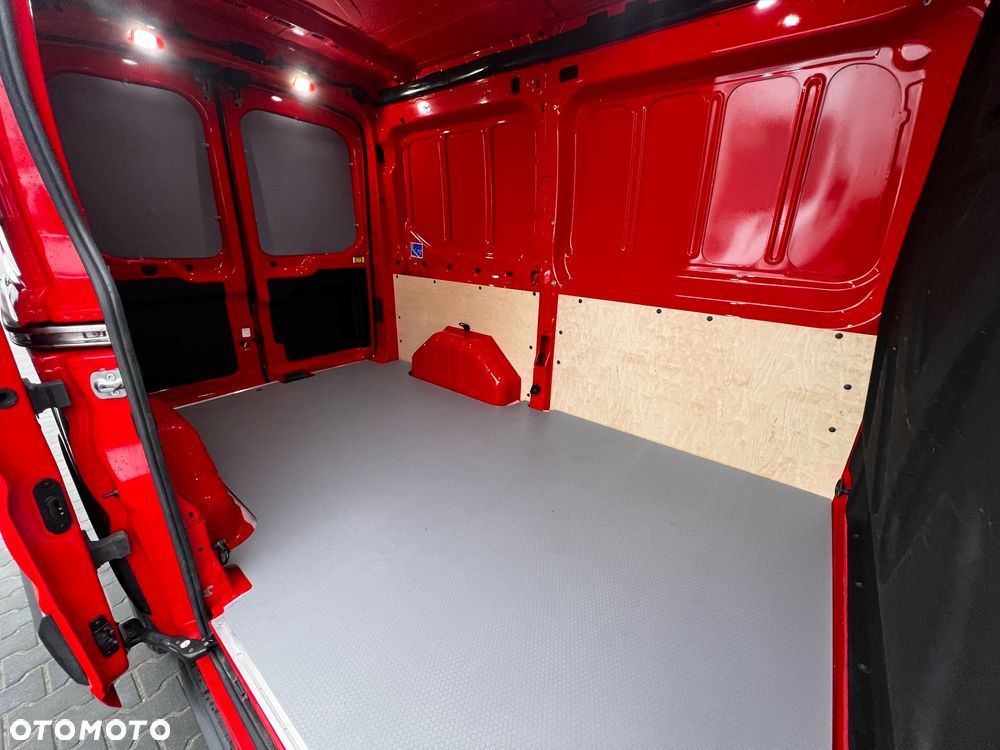 Ford Transit L2H2 LIFT - 15