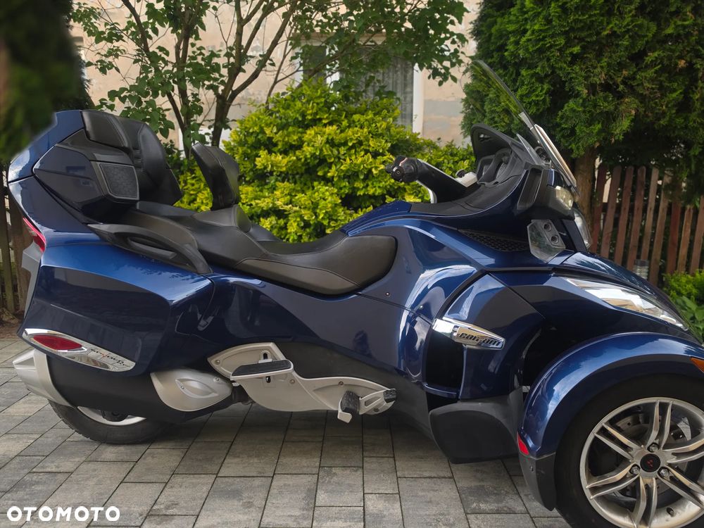 Can-Am Spyder - 3