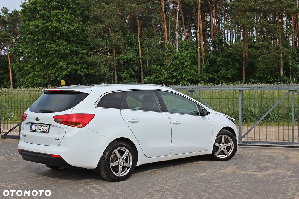 Kia Ceed 1.6 CRDi L Business Line - 18