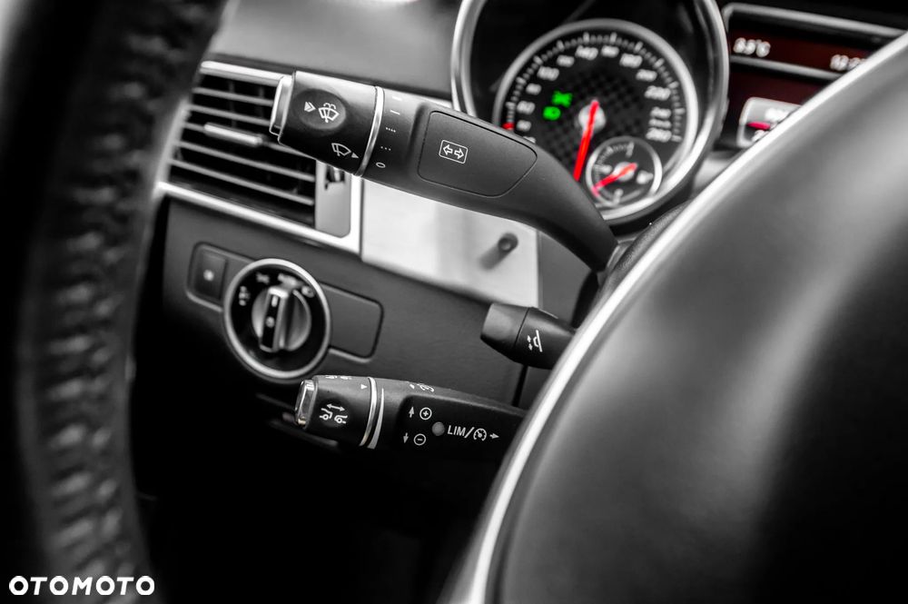 Mercedes-Benz GLE 350 d 4Matic 9G-TRONIC AMG Line - 28