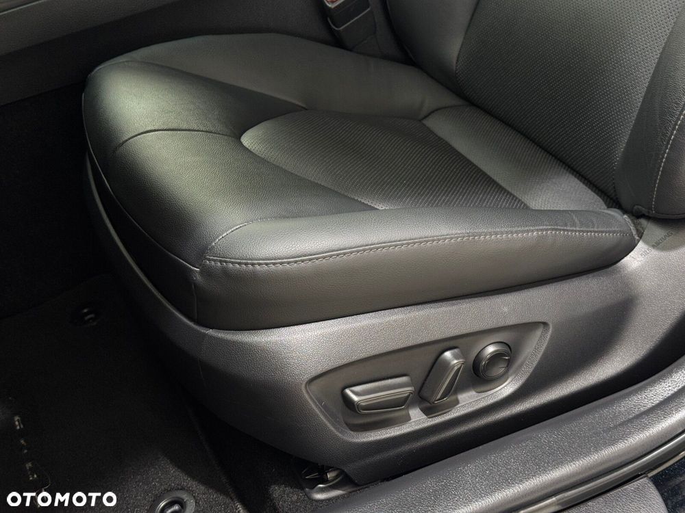 Toyota Camry 2.5 Hybrid Executive CVT - 11