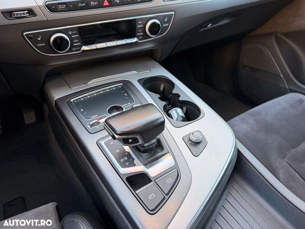 Audi Q7 3.0 TDI Quattro Tiptronic - 24