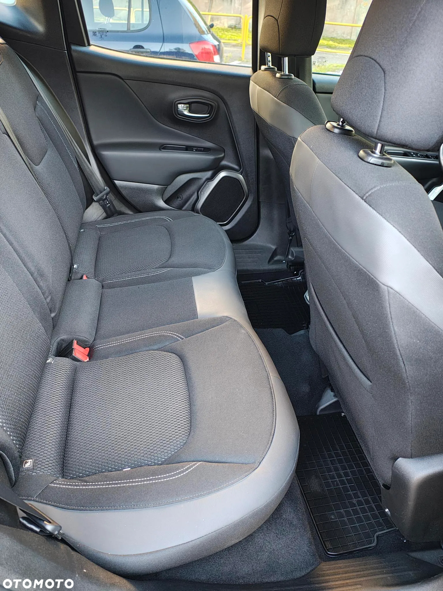 Jeep Renegade 1.3 GSE T4 Turbo Limited FWD S&S - 9