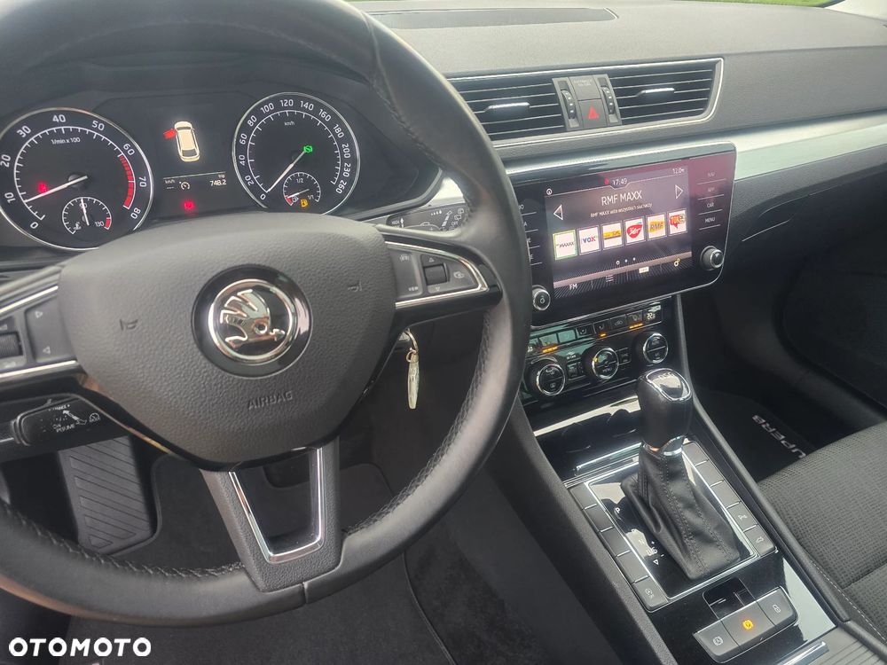 Skoda Superb 1.5 TSI ACT Style DSG - 35