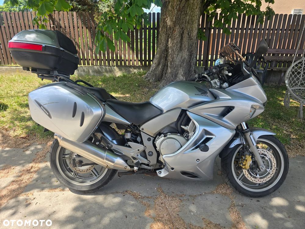 Honda CBF - 3
