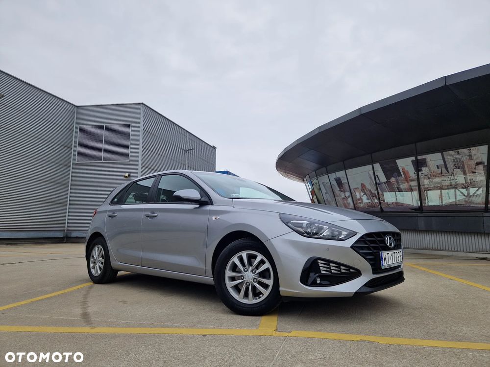 Hyundai i30 1.5 DPI Classic + - 6