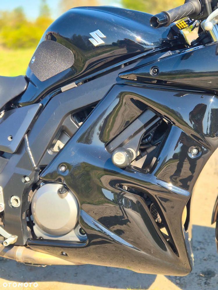 Suzuki SV - 17