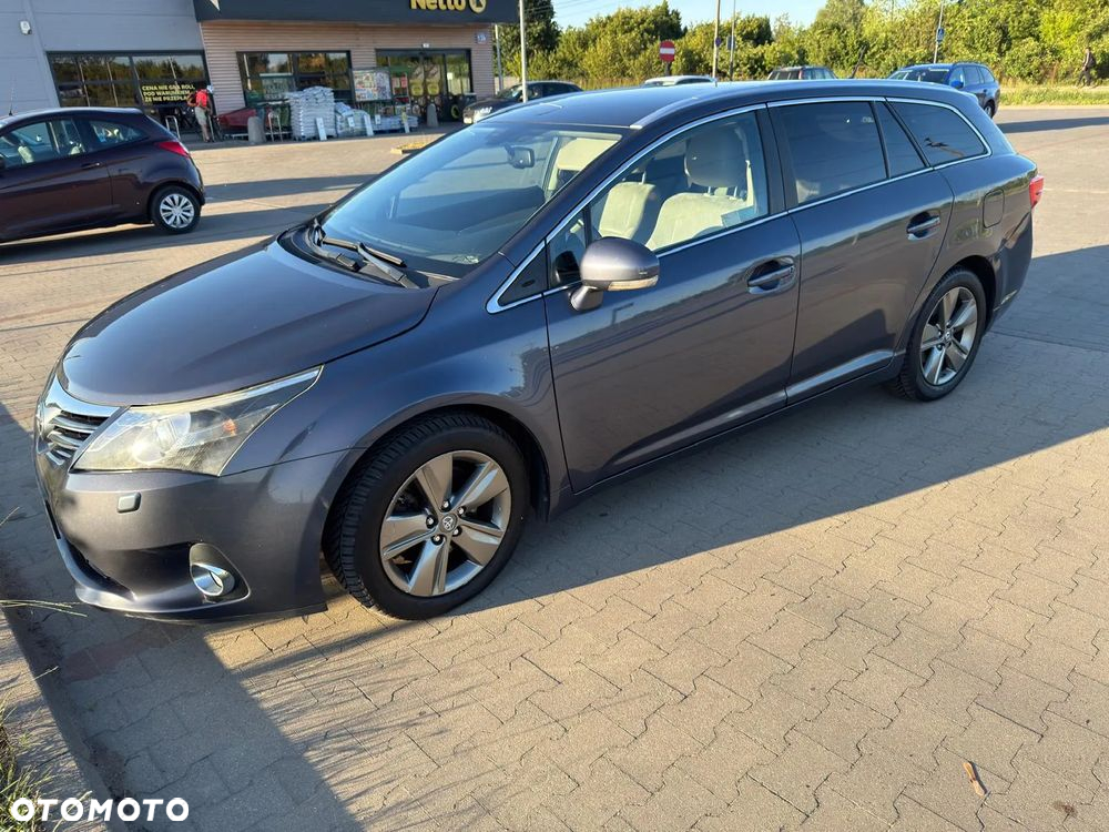 Toyota Avensis 2.2 D-4D Prestige - 3