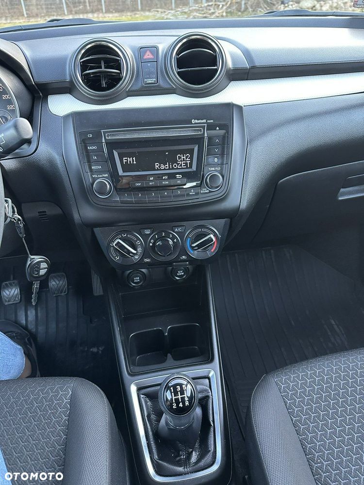 Suzuki Swift - 22