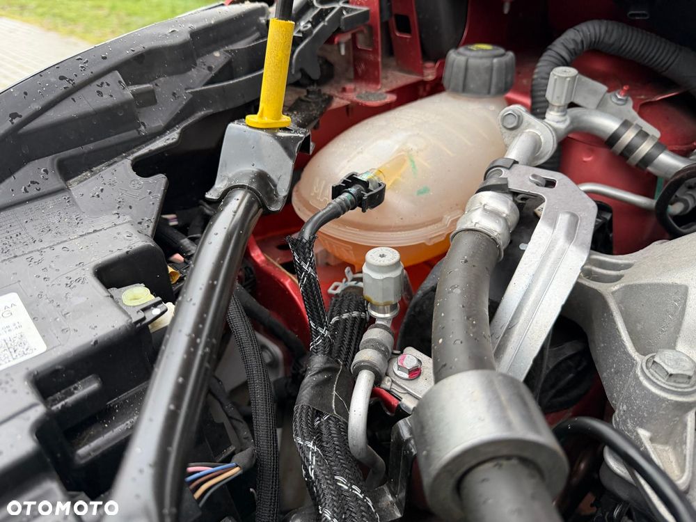 Renault Captur TCe 140 EDC GPF INTENS - 18