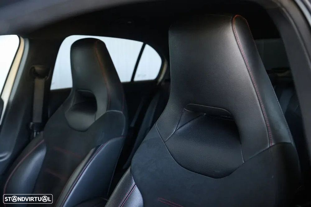 Mercedes-Benz A 180 - 27