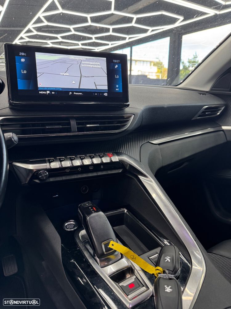 Peugeot 5008 BlueHDI 130 EAT8 Allure Pack - 6