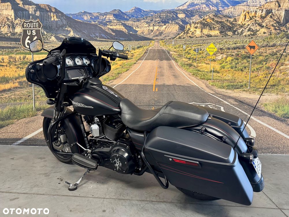 Harley-Davidson Touring Street Glide - 6